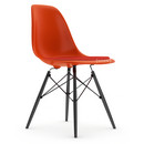 Eames Plastic Side Chair DSW, Rouge (rouge coquelicot), Avec coussin d'assise, Corail / rouge coquelicot, Version standard - 43 cm, Érable noir